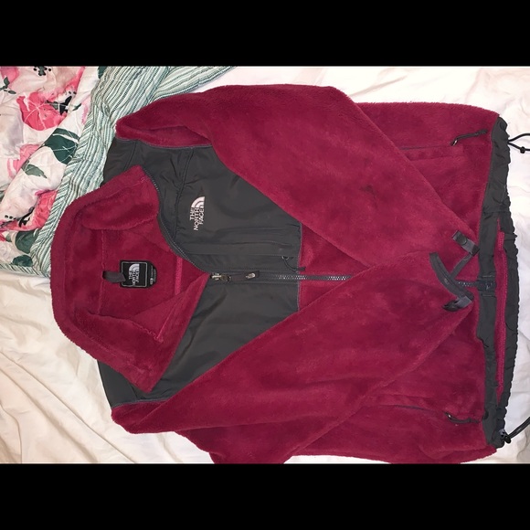 Maroon/pink north face - Picture 3 of 4